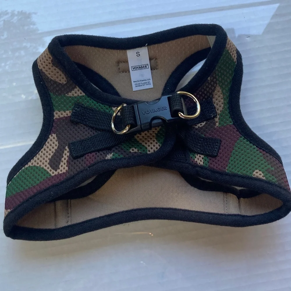 VOYAGER Dog Harness Camouflage Mesh Black Trim Buckle Double Rings Small Dog